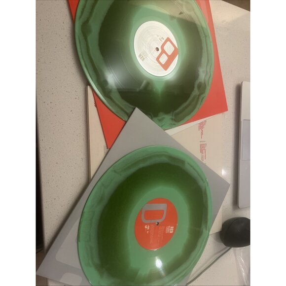 RZA - RZA as Bobby Digital In Stereo Mantis Green Limited Vinyl Me Please - Picture 3 of 4